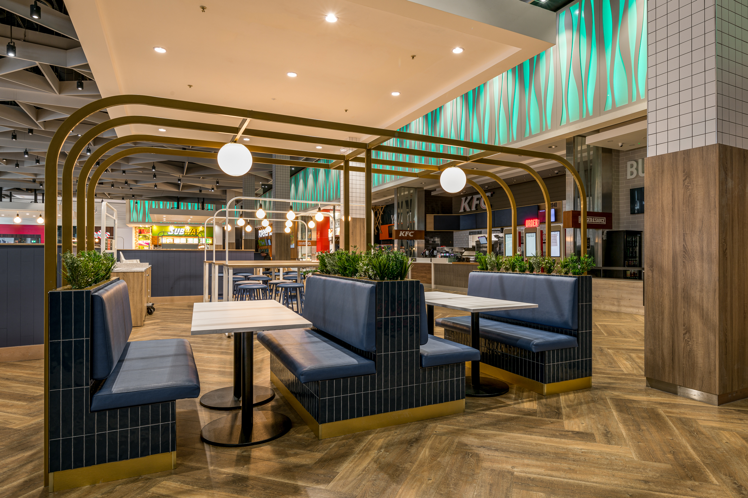 Derbion Shopping Centre bespoke fixed seating unit